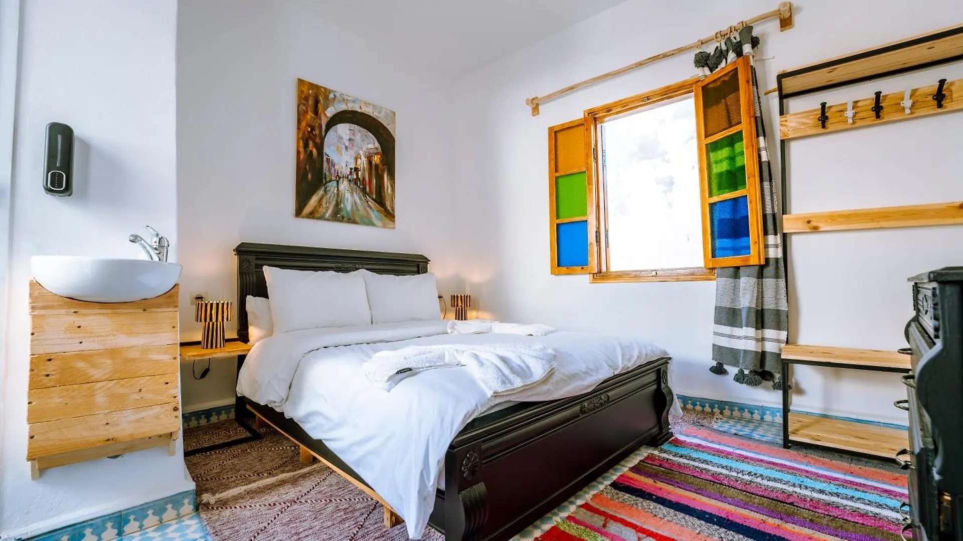Giraffe Hostel-Sea View Rooftop Essaouira Morocco